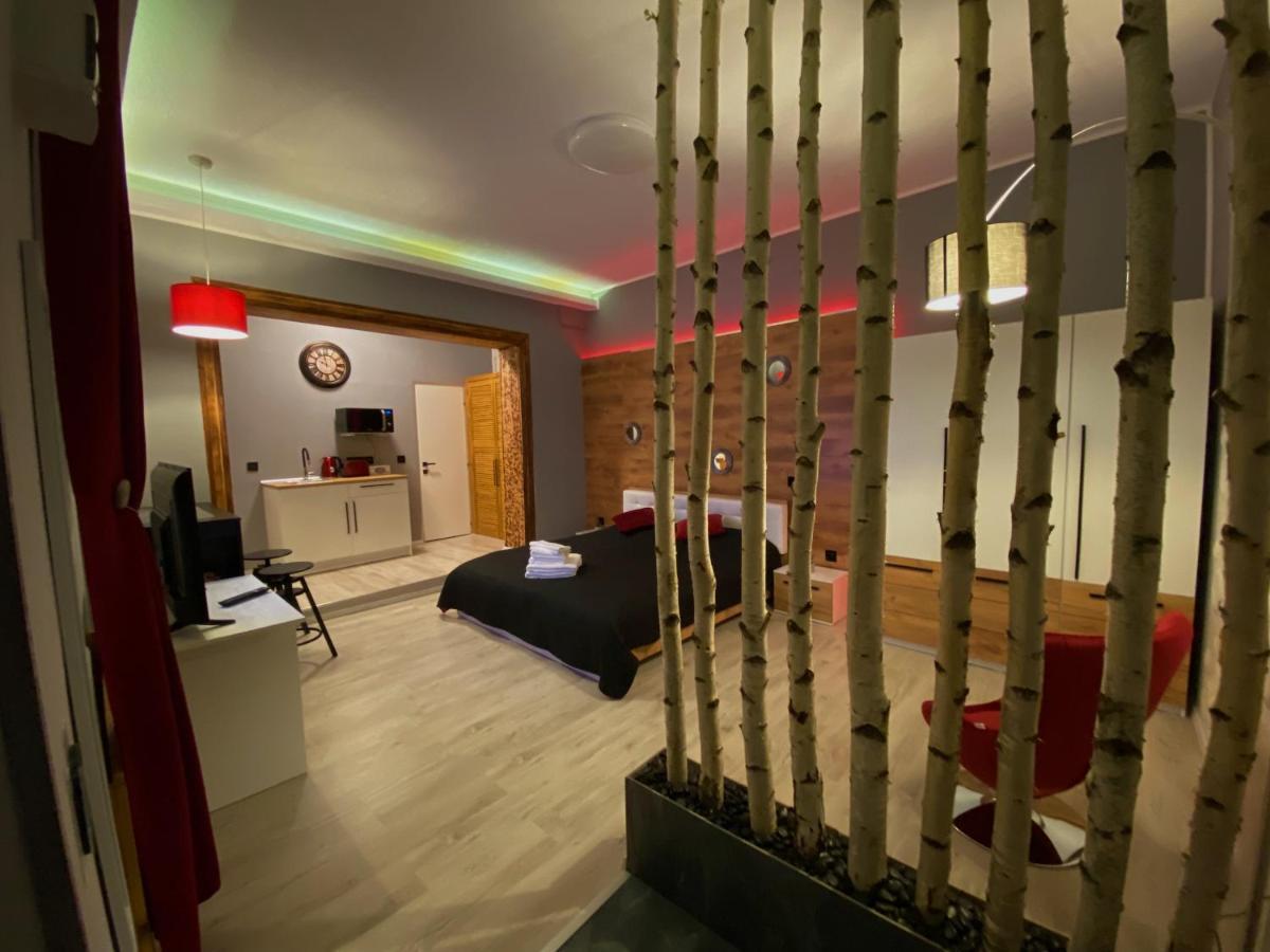 Koa - Inside Old Town Brașov